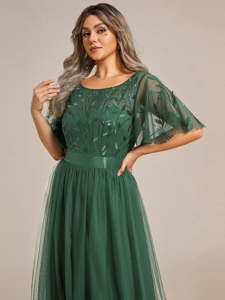 Robe longue de cérémonie à manches courtes avec broderie