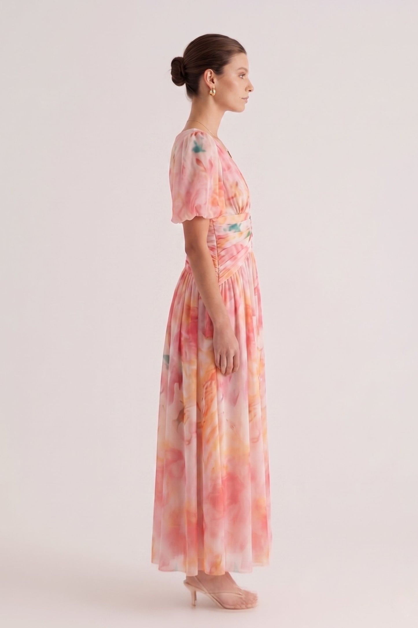 Robe Maxi "Aura Florale" en Mousseline – Rose Pastel & Corail