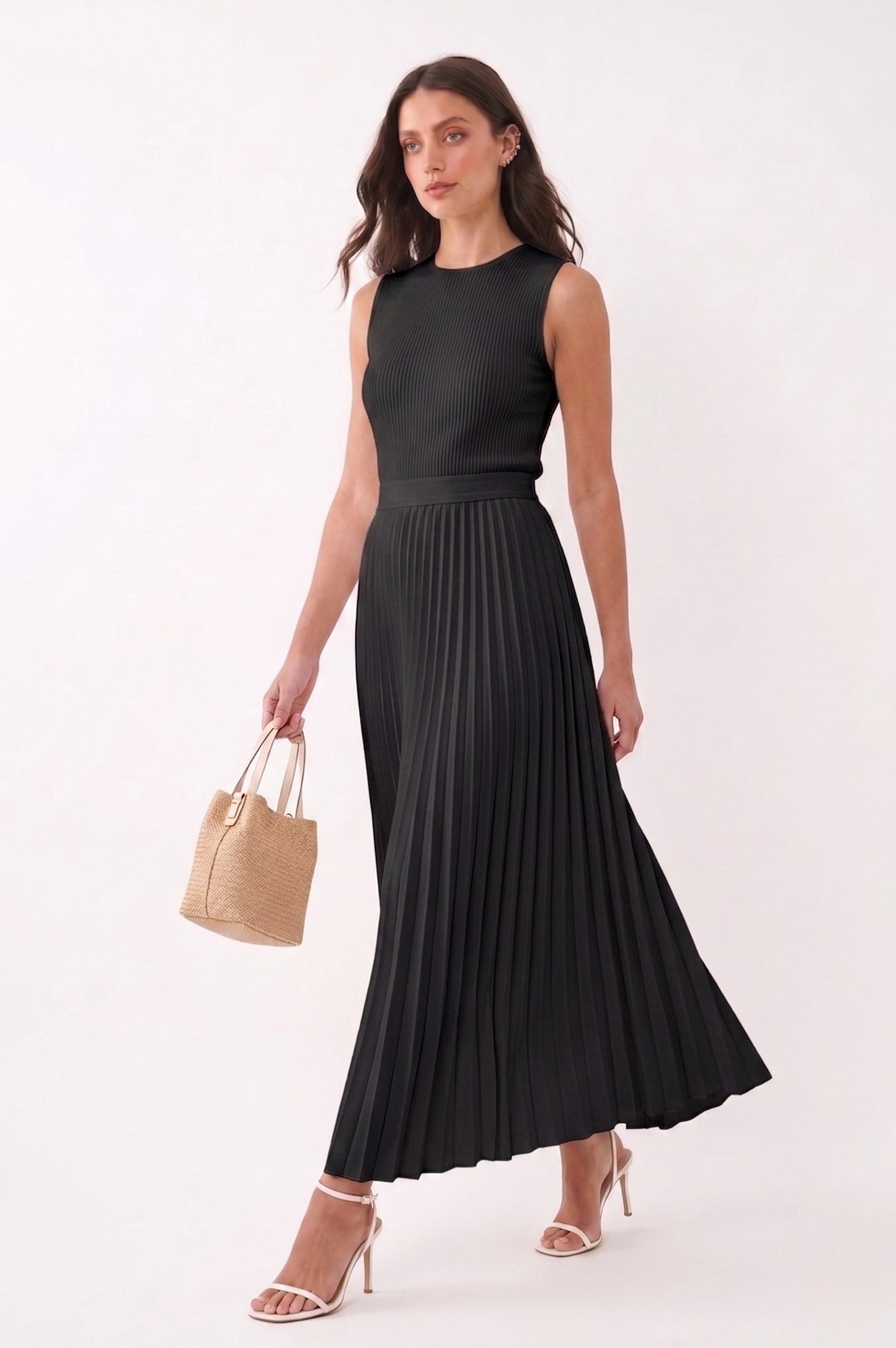 Robe Longue "Escale Parisienne" – Maille Nervurée & Jupe Plissée