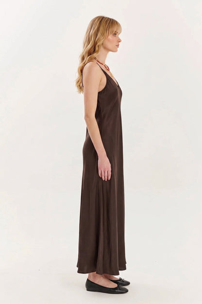 Robe Nuisette Longue Éclat Satiné – Marron Chocolat