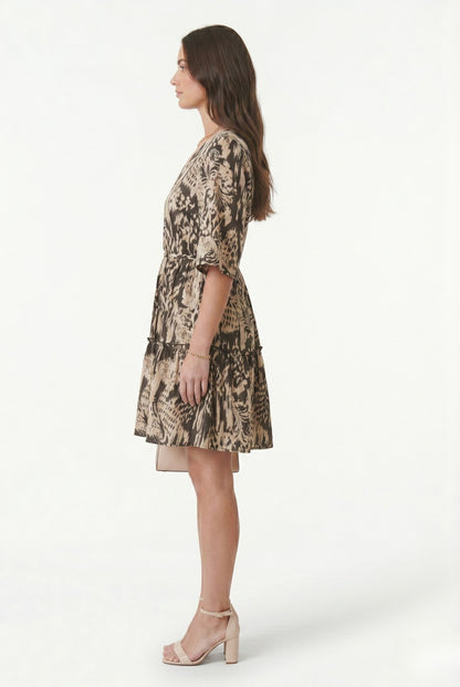 Robe Courte Élégante à Imprimé Graphique et Taille Ajustable