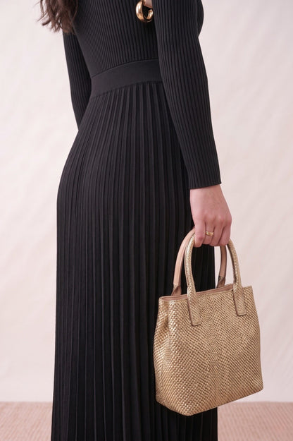 Robe Longue "Escale Parisienne" – Maille Nervurée & Jupe Plissée