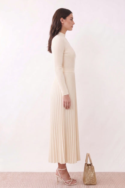 Robe Longue "Escale Parisienne" – Maille Nervurée & Jupe Plissée