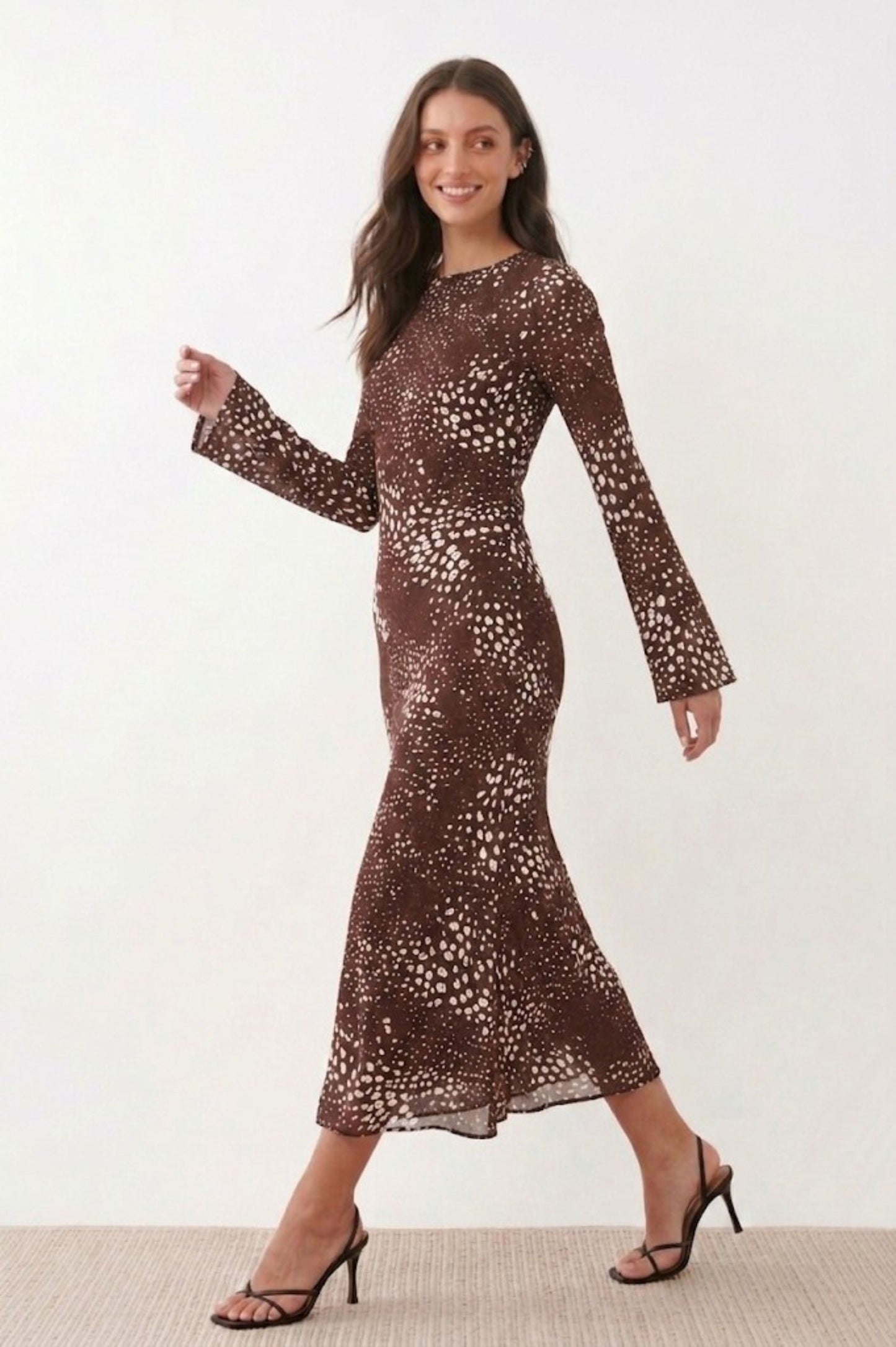 Robe Midi Ajustée Imprimé Tacheté – Marron Chocolat