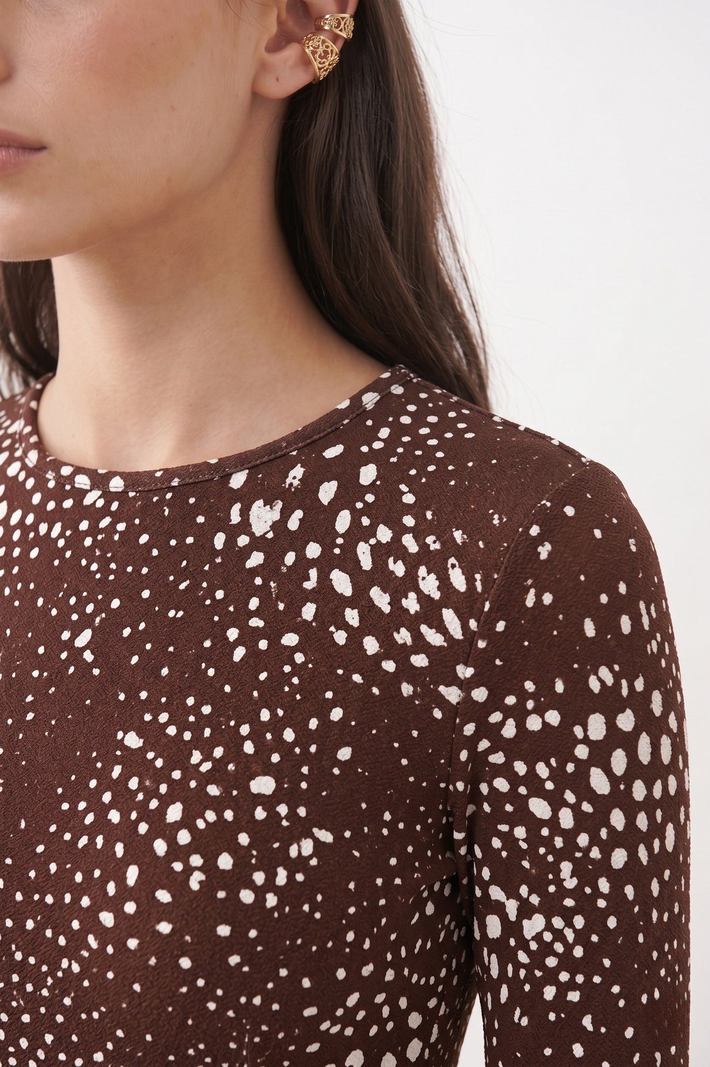 Robe Midi Ajustée Imprimé Tacheté – Marron Chocolat