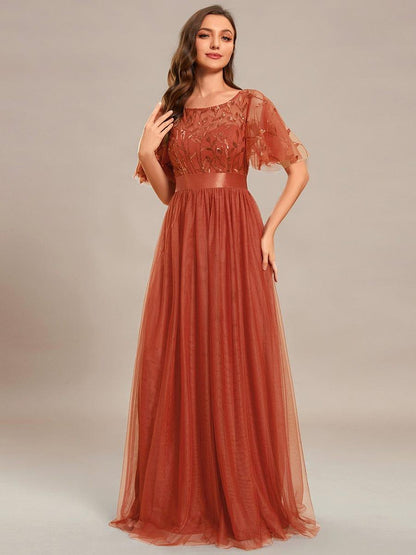 Robe longue de cérémonie à manches courtes avec broderie