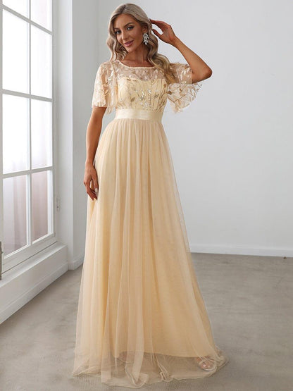 Robe longue de cérémonie à manches courtes avec broderie