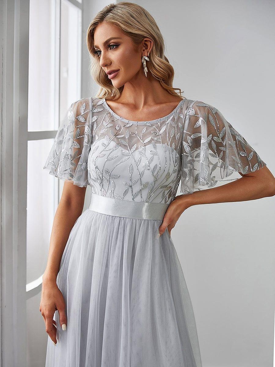 Robe longue de cérémonie à manches courtes avec broderie
