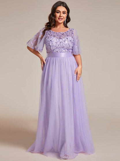 Robe longue de cérémonie à manches courtes avec broderie