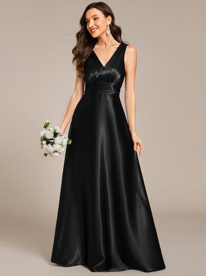 ever INDY|Sleeveless Empire Waist Satin Maxi Bridesmaid Dress With Pockets