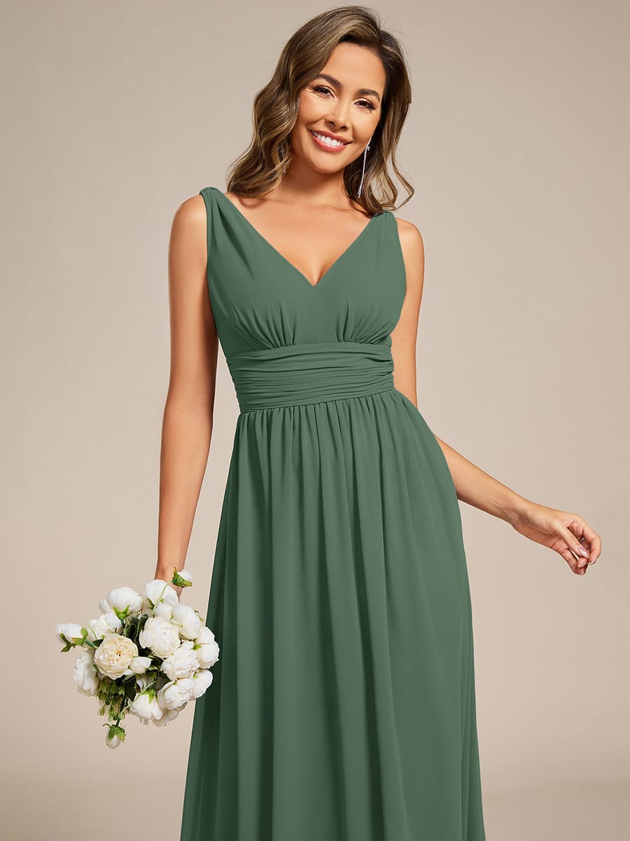 ever HUSH|V Neck Sleeveless Pleated Chiffon Evening Dress