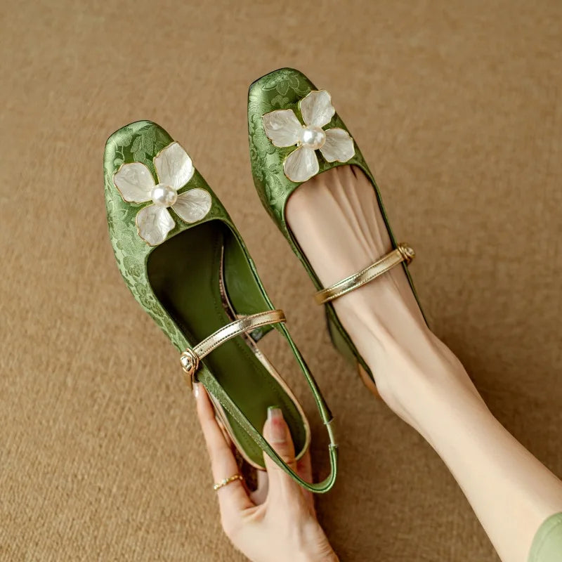 Mathilde – Chaussures élégantes pour femme avec détail floral