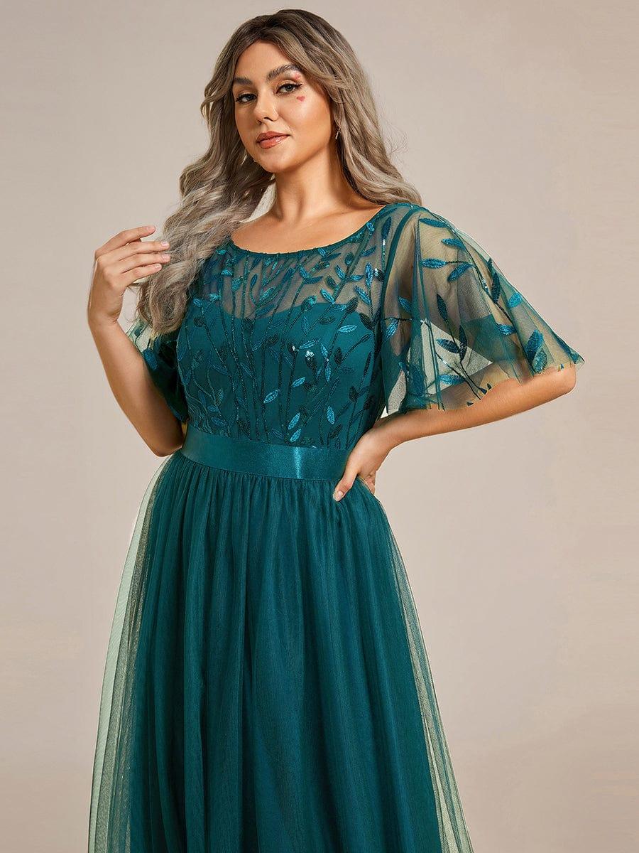 Robe longue de cérémonie à manches courtes avec broderie