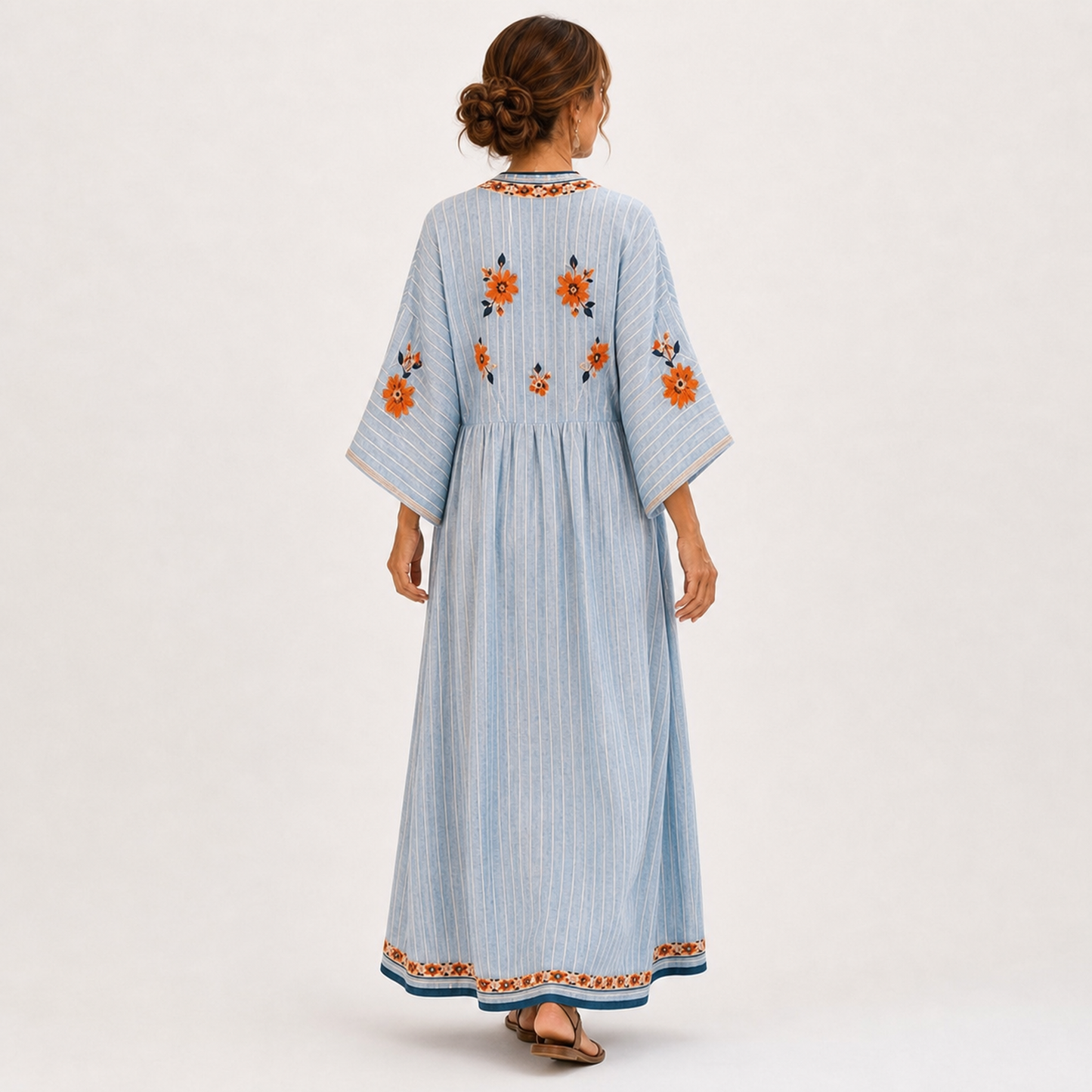 Marina | Caftan Bleu Brodé