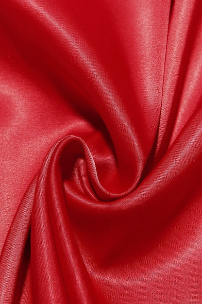 Robe Mini Évasée à Col Carré Délicat