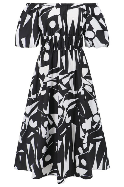 Robe Brodée à Manches Ballon Décolletée