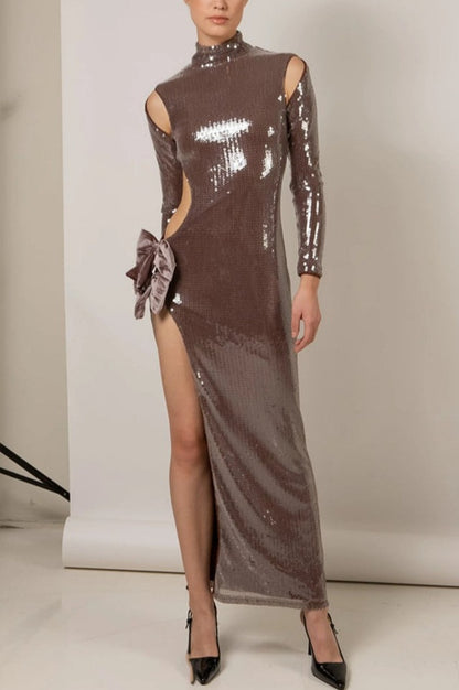 Robe Maxi à Manches Longues Brodée avec Détail Nœud en Sequins
