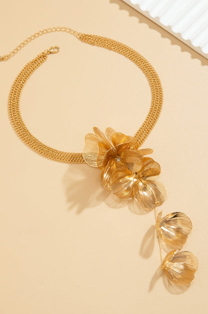 Ensemble de Boucles d'Oreilles et de Collier à Franges Florales