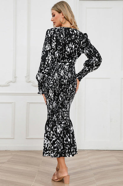 Robe Midi Smockée Imprimée à Col V