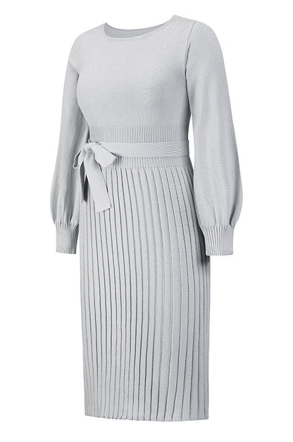 Robe Tricot Épousant à Manches Longues Brodée et Plissée