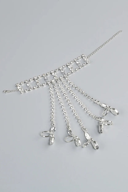 Robe de Cocktail Brodée à Épaule Dégagée avec Bracelet en Diamants