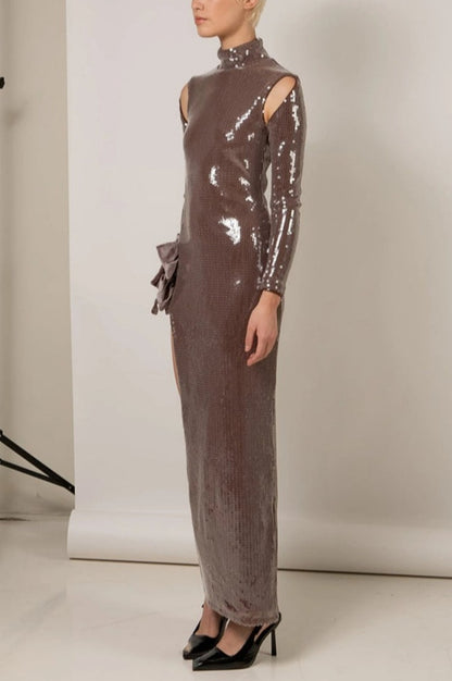 Robe Maxi à Manches Longues Brodée avec Détail Nœud en Sequins
