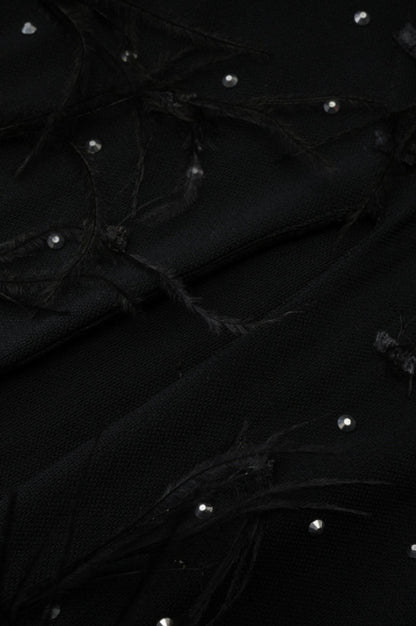Robe Maxi Évasée avec Fente et Finition en Plume Synthétique Brodée de Strass