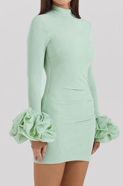 Robe Mini à Volants et Manches Évasées Camilla Pistache