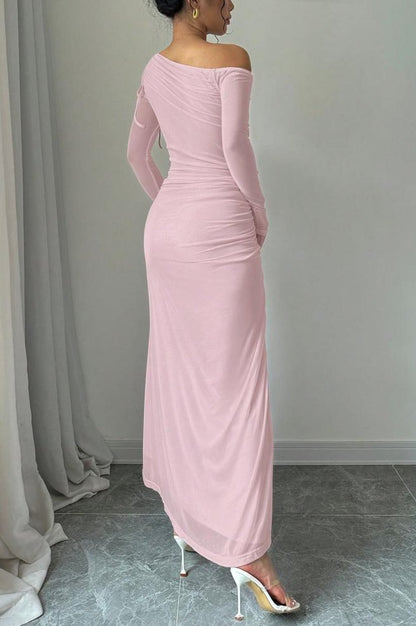 Robe Bodycon à encolure asymétrique