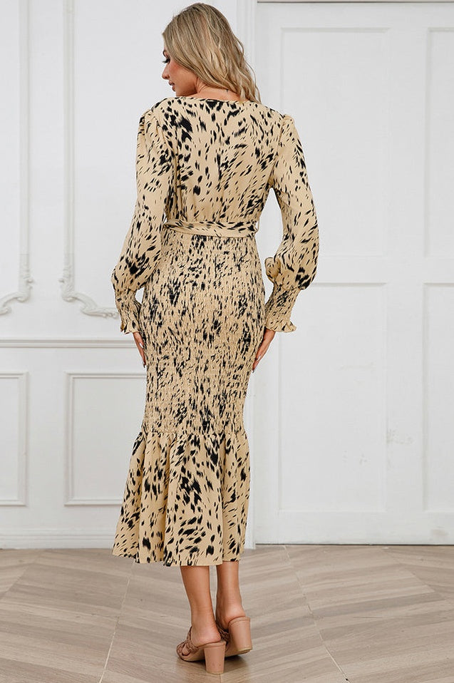 Robe Midi Smockée Imprimée à Col V