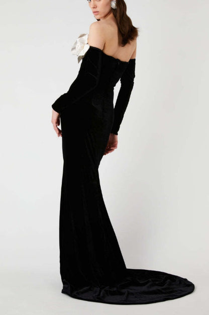 Robe en Velours Duchesse à Bows, Épaules Nues